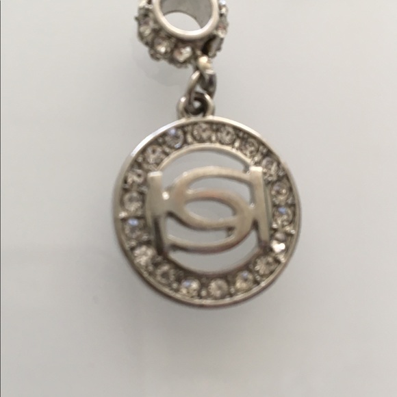 Bebe - Picture 4 of 4